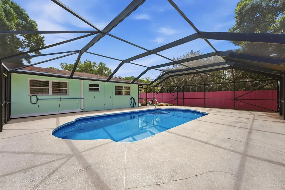 2115 15th Place Vero Beach, FL 32960