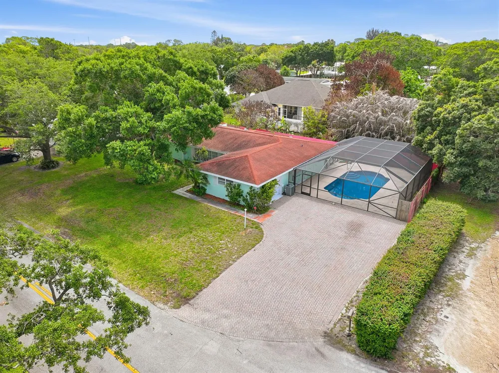 2115 15th Place Vero Beach, FL 32960