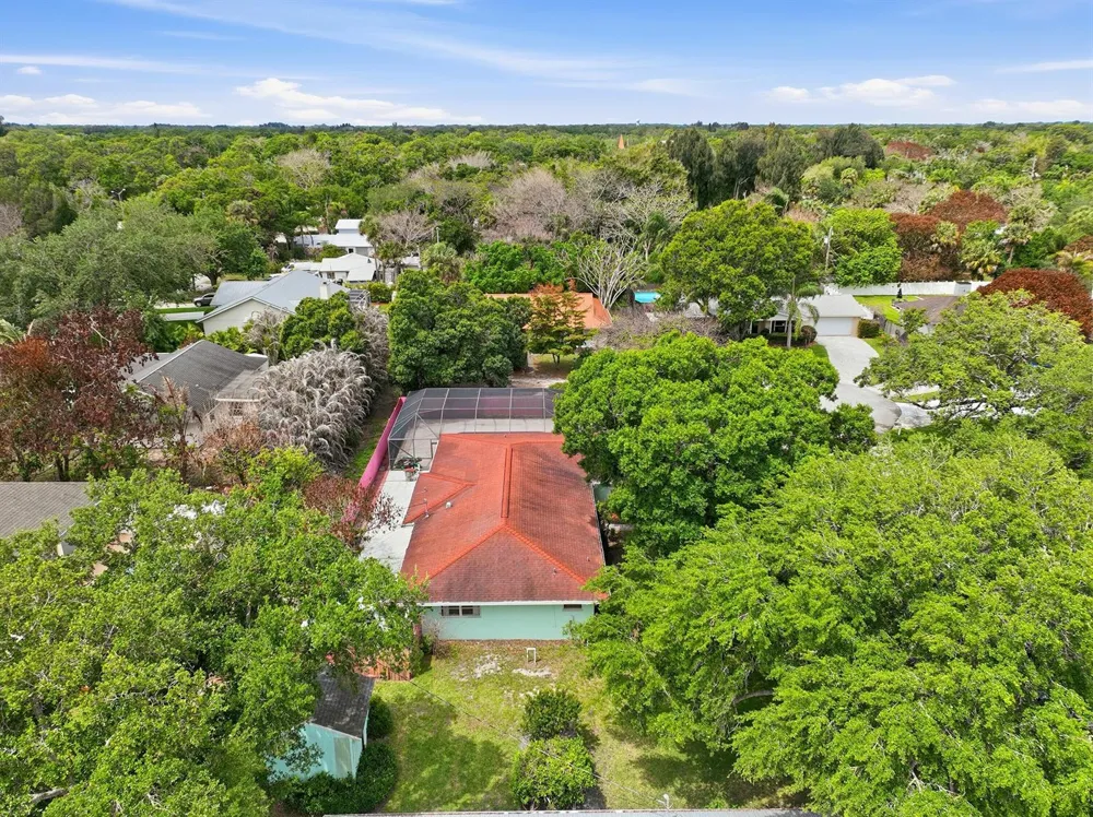 2115 15th Place Vero Beach, FL 32960