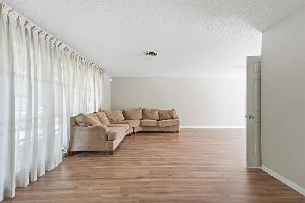 2115 15th Place Vero Beach, FL 32960