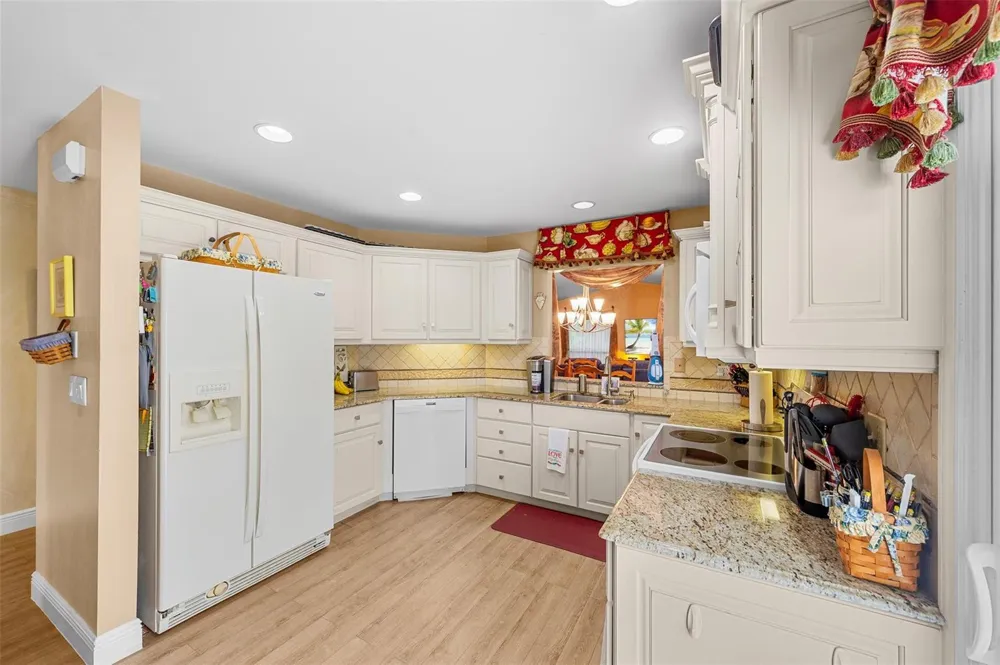 6809 SE Yorktown Drive Hobe Sound, FL 33455