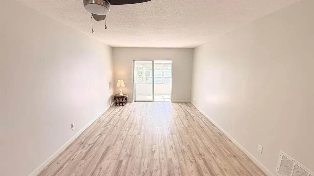1114 Lake Terrace #205 Boynton Beach, FL 33426