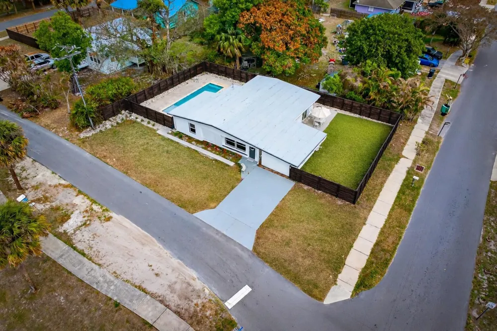 801 SE 15th Street Stuart, FL 34994
