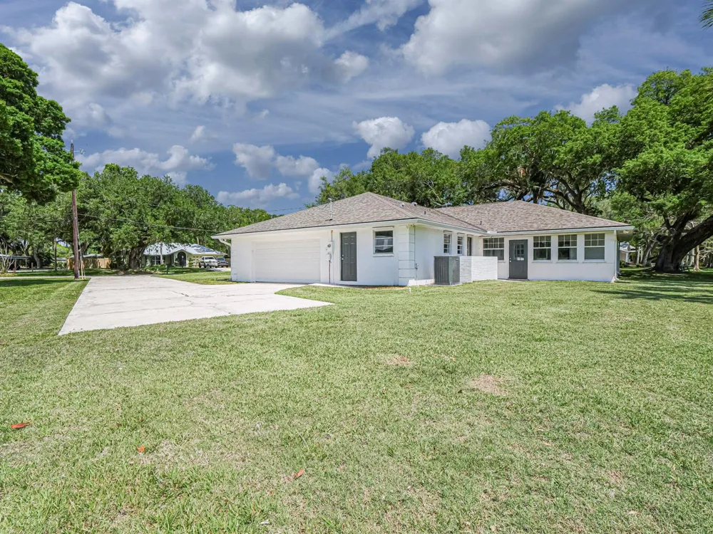 3360 Buckinghammock Trail Vero Beach, FL 32960