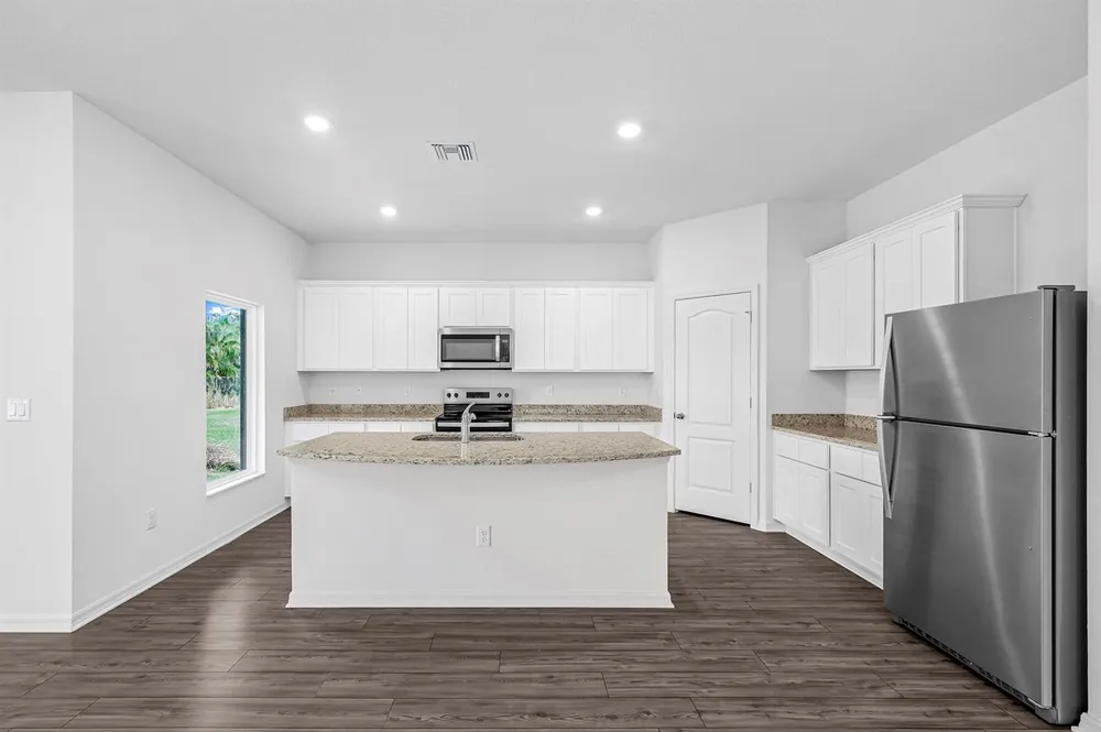 8585 101st Avenue Vero Beach, FL 32967