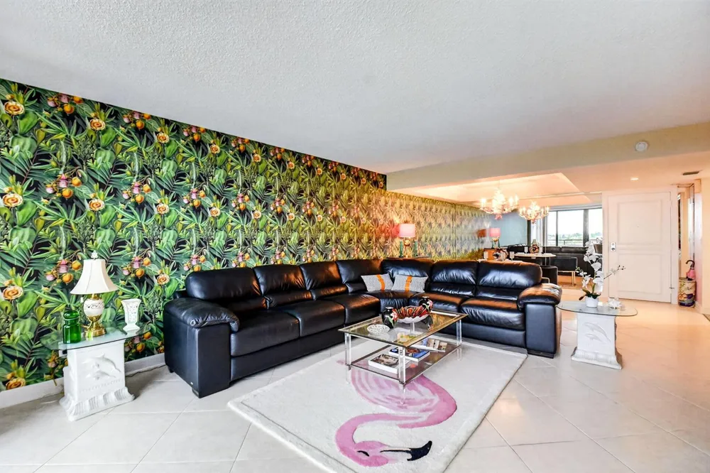 3589 S Ocean Boulevard #609 South Palm Beach, FL 33480