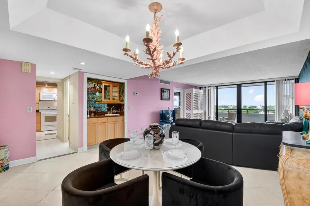 3589 S Ocean Boulevard #609 South Palm Beach, FL 33480