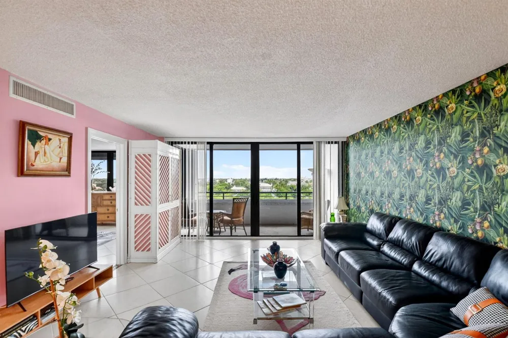 3589 S Ocean Boulevard #609 South Palm Beach, FL 33480