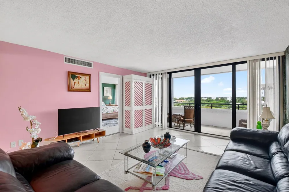 3589 S Ocean Boulevard #609 South Palm Beach, FL 33480