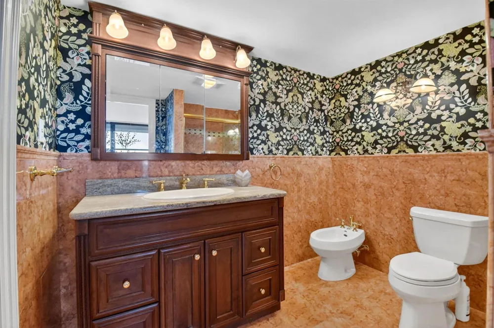 3589 S Ocean Boulevard #609 South Palm Beach, FL 33480