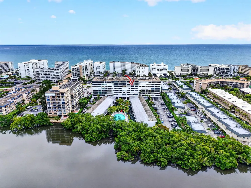 3589 S Ocean Boulevard #609 South Palm Beach, FL 33480