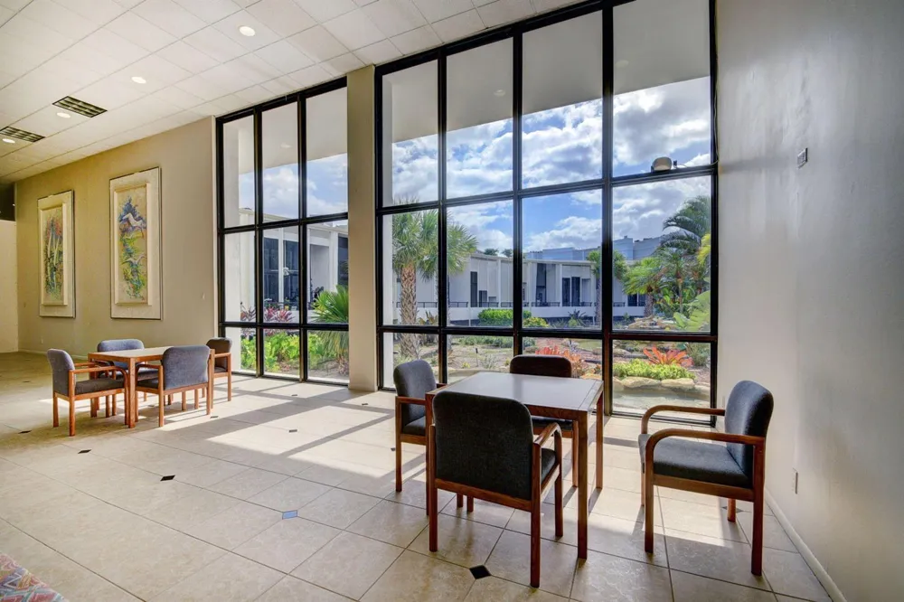 3589 S Ocean Boulevard #609 South Palm Beach, FL 33480