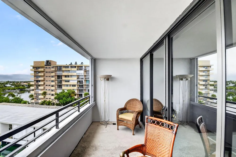 3589 S Ocean Boulevard #609 South Palm Beach, FL 33480