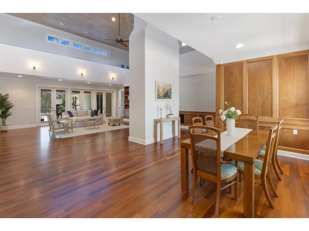 230 Oak Hammock Court SW Vero Beach, FL 32962