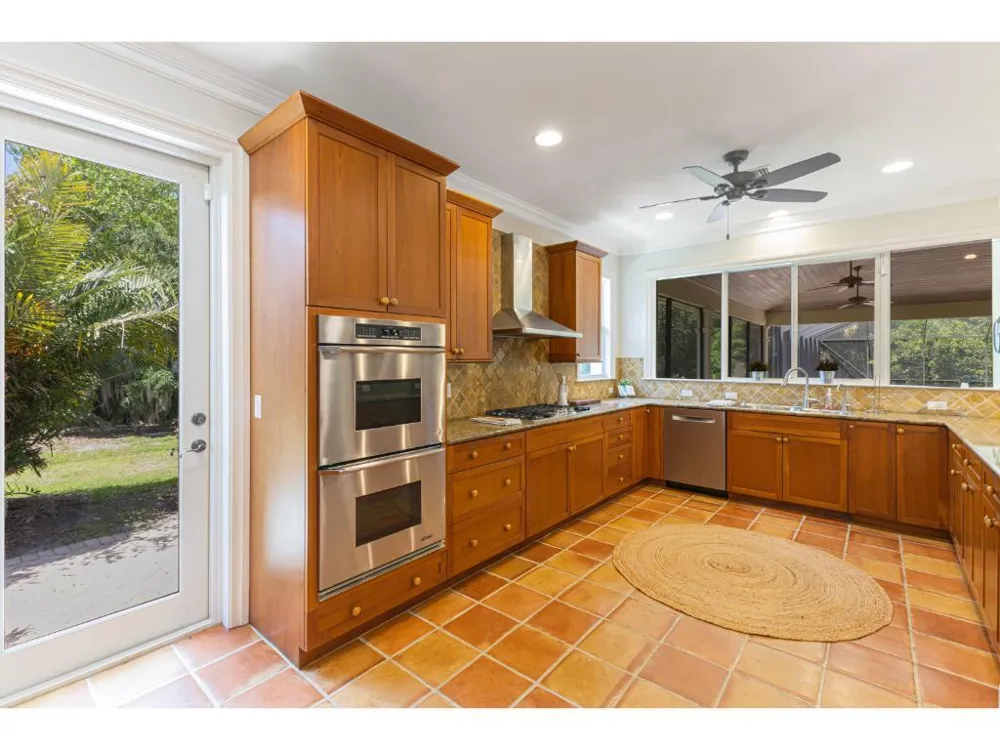230 Oak Hammock Court SW Vero Beach, FL 32962