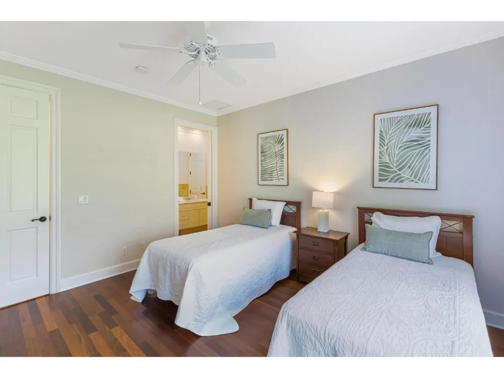 230 Oak Hammock Court SW Vero Beach, FL 32962