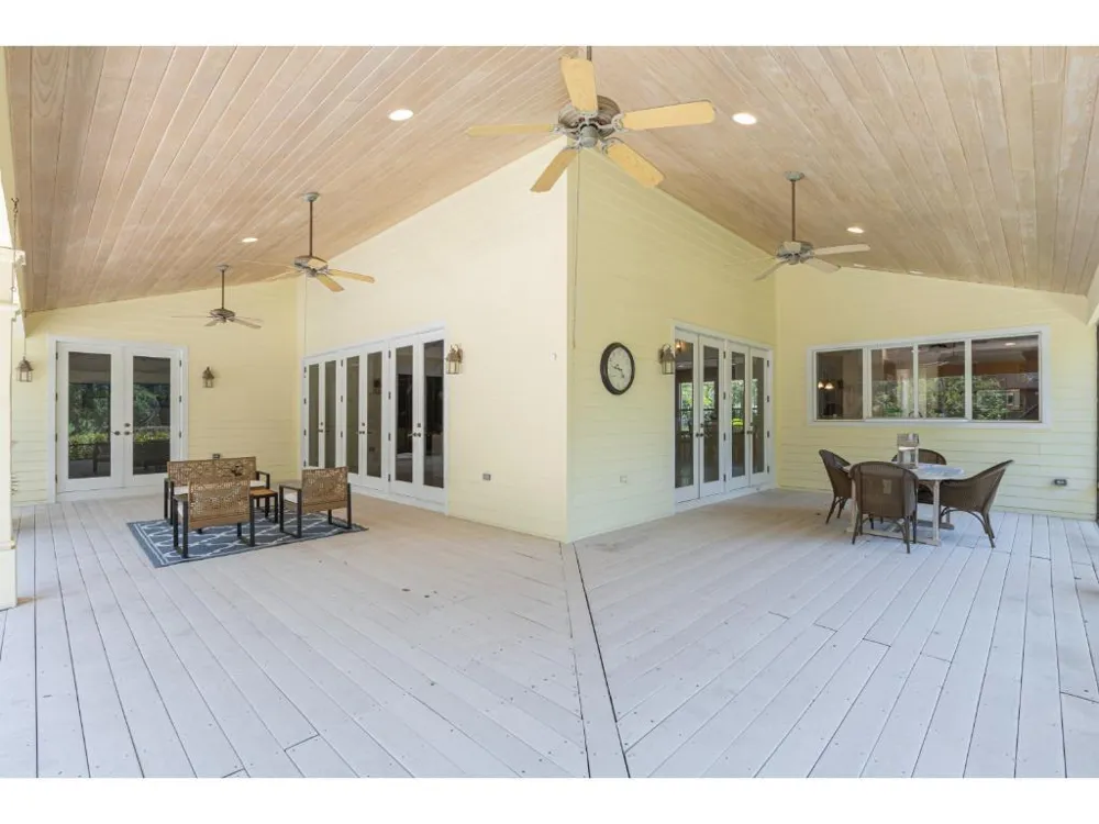 230 Oak Hammock Court SW Vero Beach, FL 32962