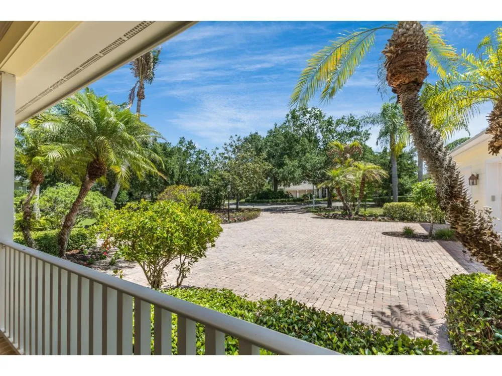 230 Oak Hammock Court SW Vero Beach, FL 32962