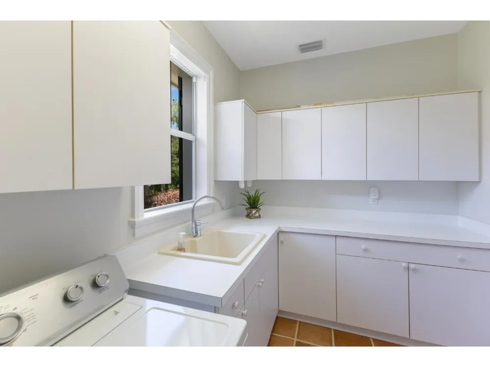 230 Oak Hammock Court SW Vero Beach, FL 32962