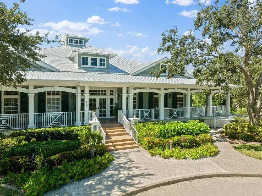 230 Oak Hammock Court SW Vero Beach, FL 32962