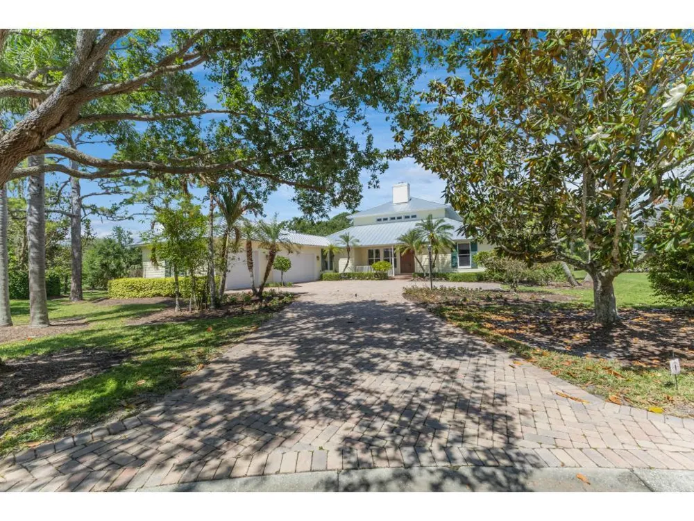 230 Oak Hammock Court SW Vero Beach, FL 32962