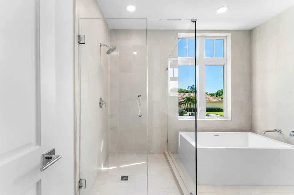 178 Lake Drive #4102 Palm Beach Shores, FL 33404