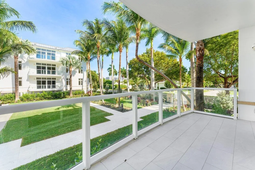 178 Lake Drive #4102 Palm Beach Shores, FL 33404