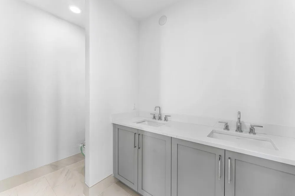 178 Lake Drive #4102 Palm Beach Shores, FL 33404