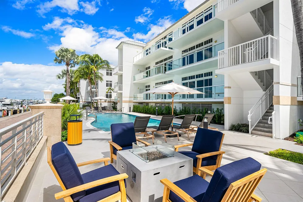 178 Lake Drive #4102 Palm Beach Shores, FL 33404