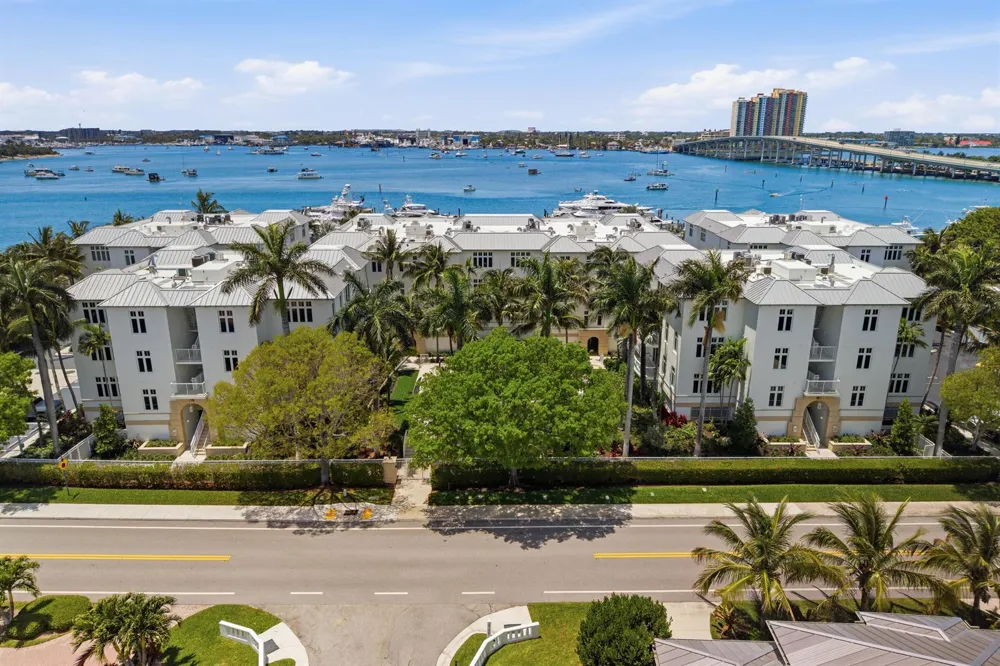178 Lake Drive #4102 Palm Beach Shores, FL 33404