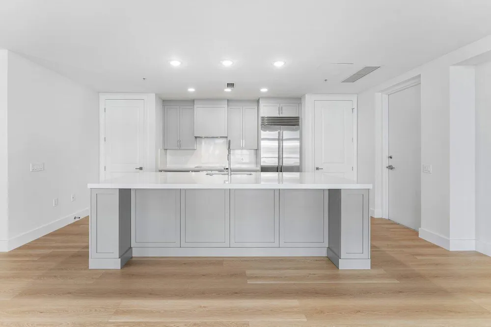 178 Lake Drive #4102 Palm Beach Shores, FL 33404