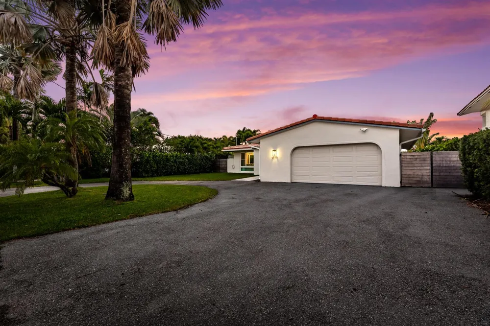 2417 NE 19th Avenue Wilton Manors, FL 33305