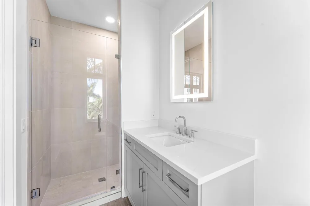 180 Lake Drive #2304 Palm Beach Shores, FL 33404