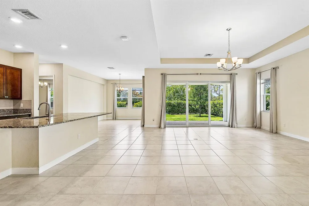 1031 Ember Ridge Run Loxahatchee, FL 33470