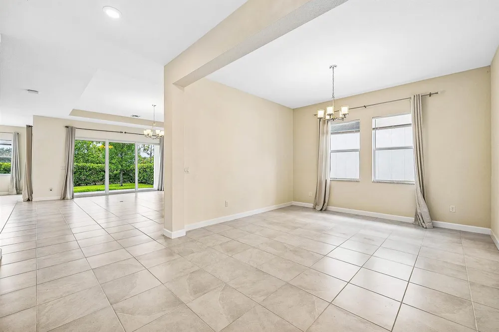 1031 Ember Ridge Run Loxahatchee, FL 33470