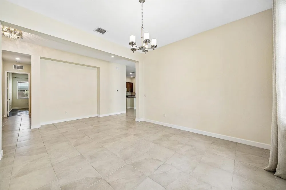 1031 Ember Ridge Run Loxahatchee, FL 33470