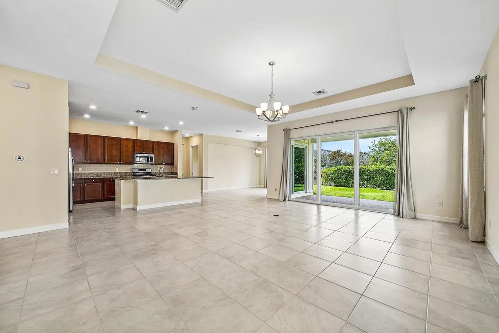 1031 Ember Ridge Run Loxahatchee, FL 33470