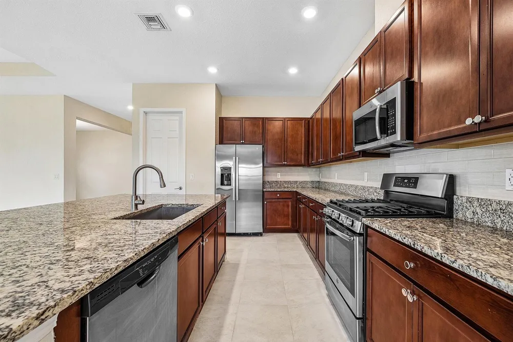 1031 Ember Ridge Run Loxahatchee, FL 33470