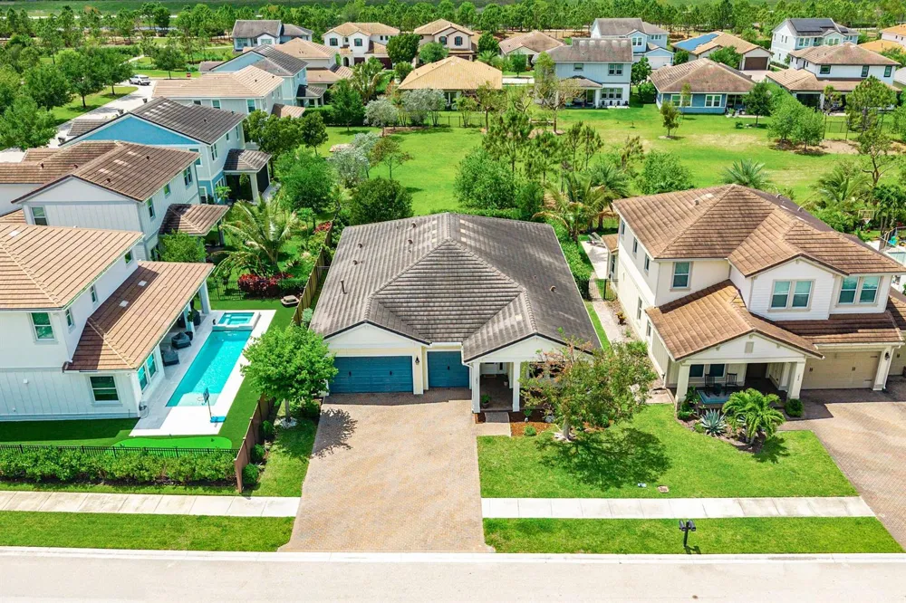 1031 Ember Ridge Run Loxahatchee, FL 33470