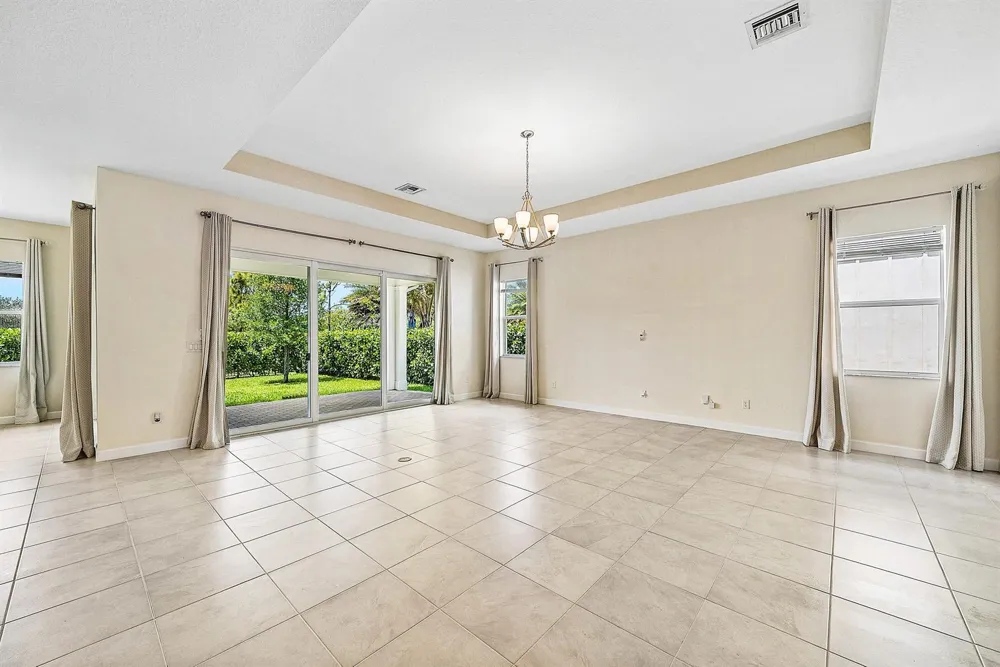1031 Ember Ridge Run Loxahatchee, FL 33470