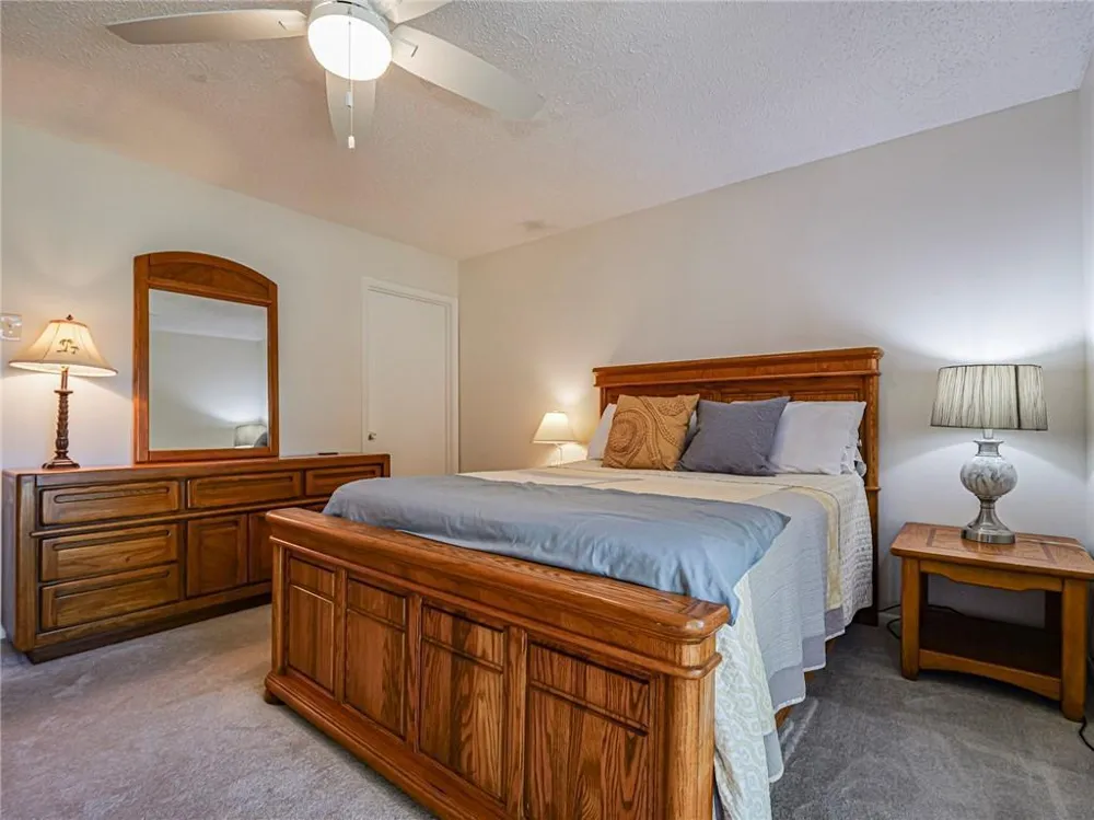 28 Pine Arbor Lane #101 Vero Beach, FL 32962