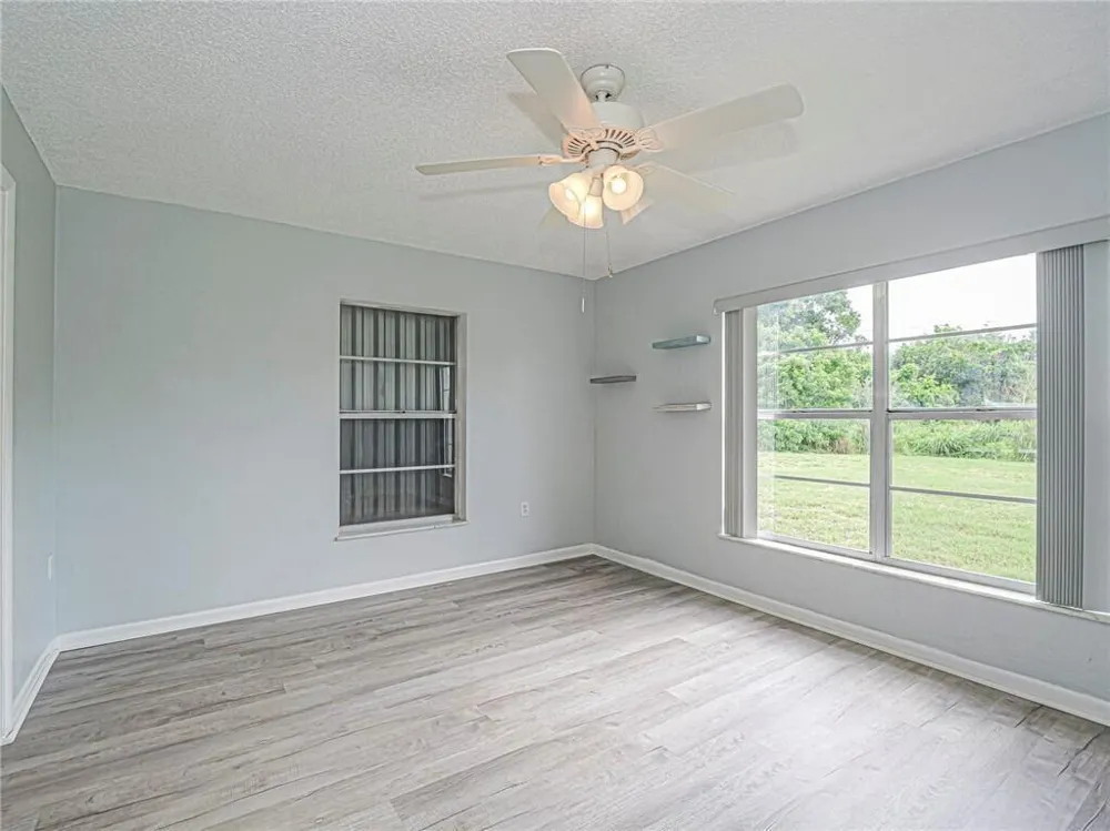 136 16th Avenue Vero Beach, FL 32962