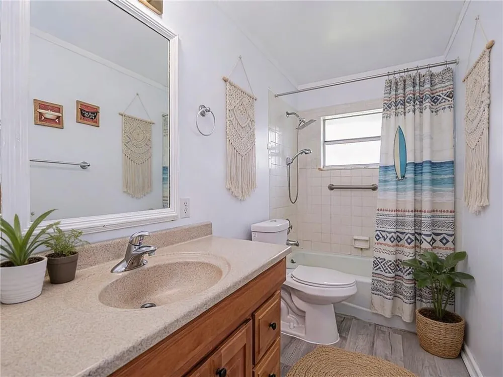 136 16th Avenue Vero Beach, FL 32962