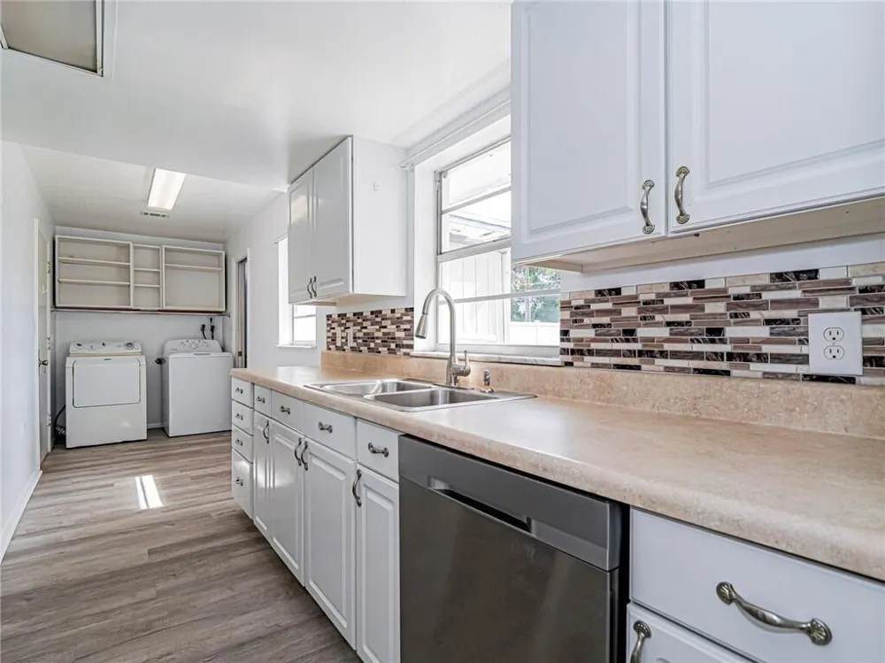 136 16th Avenue Vero Beach, FL 32962