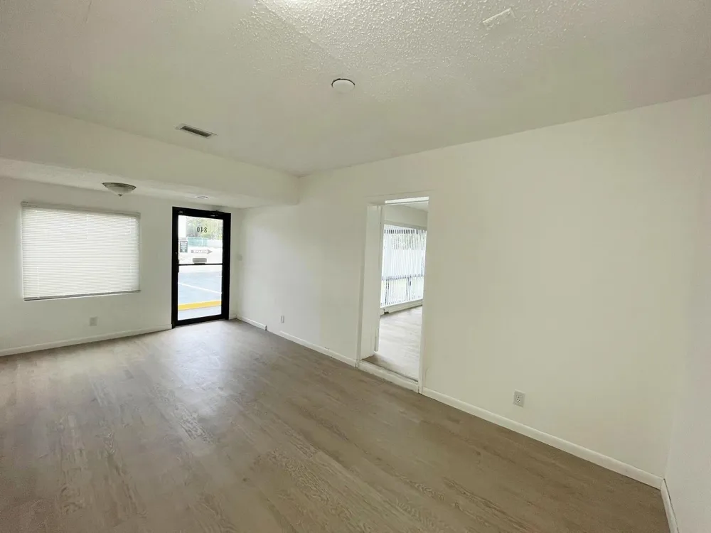840 NW 33 STREET Oakland Park, FL 33309