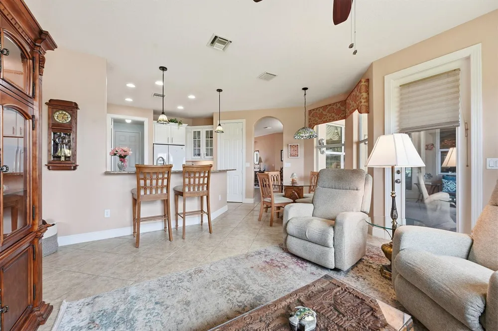 1215 Southlakes Way SW Vero Beach, FL 32968