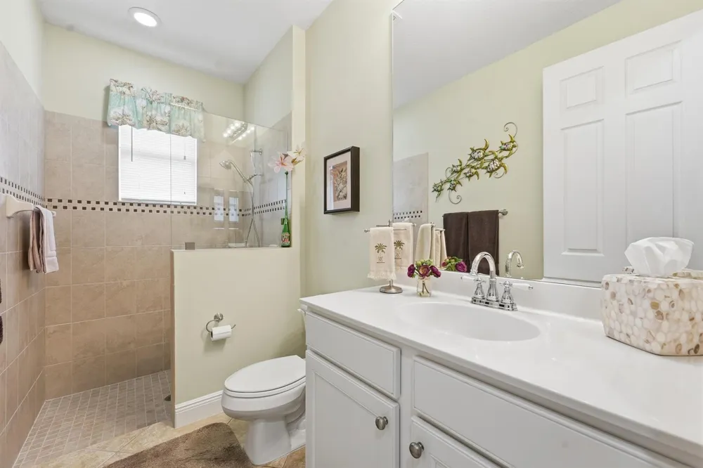 1215 Southlakes Way SW Vero Beach, FL 32968