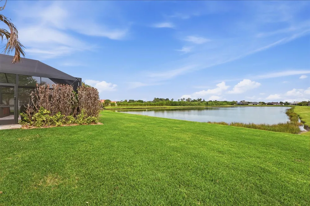 1215 Southlakes Way SW Vero Beach, FL 32968