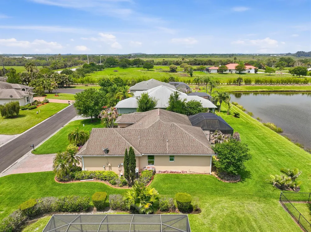 1215 Southlakes Way SW Vero Beach, FL 32968