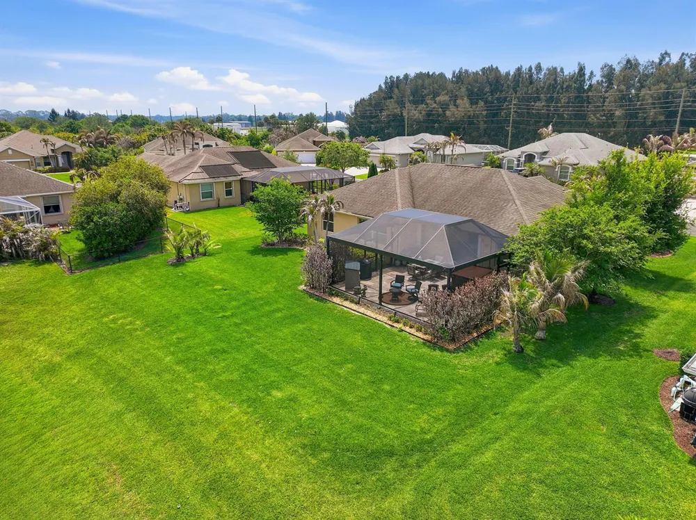 1215 Southlakes Way SW Vero Beach, FL 32968